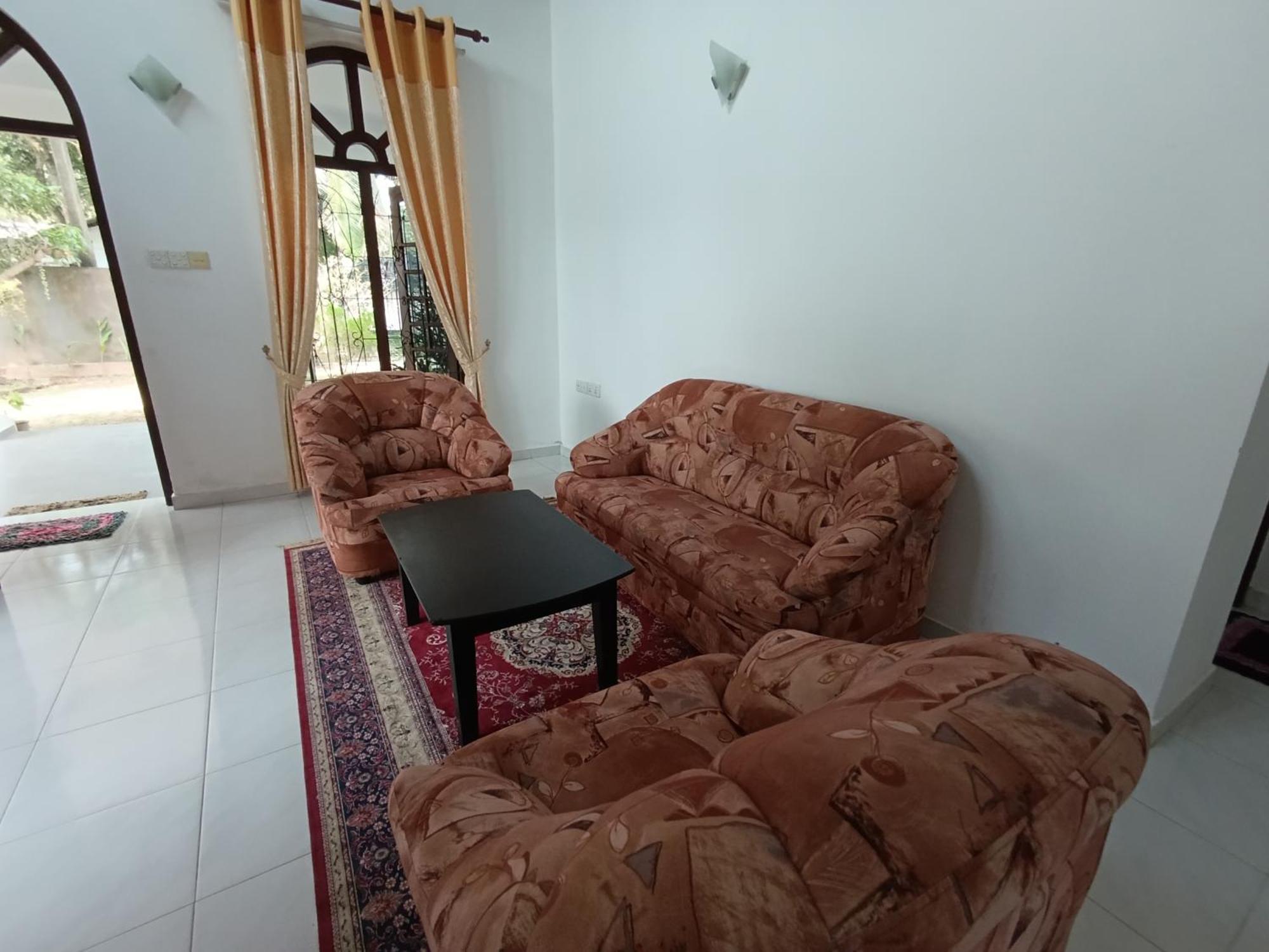 נגומבו S And P Airport Transit Hostel And Villa 01 מראה חיצוני תמונה