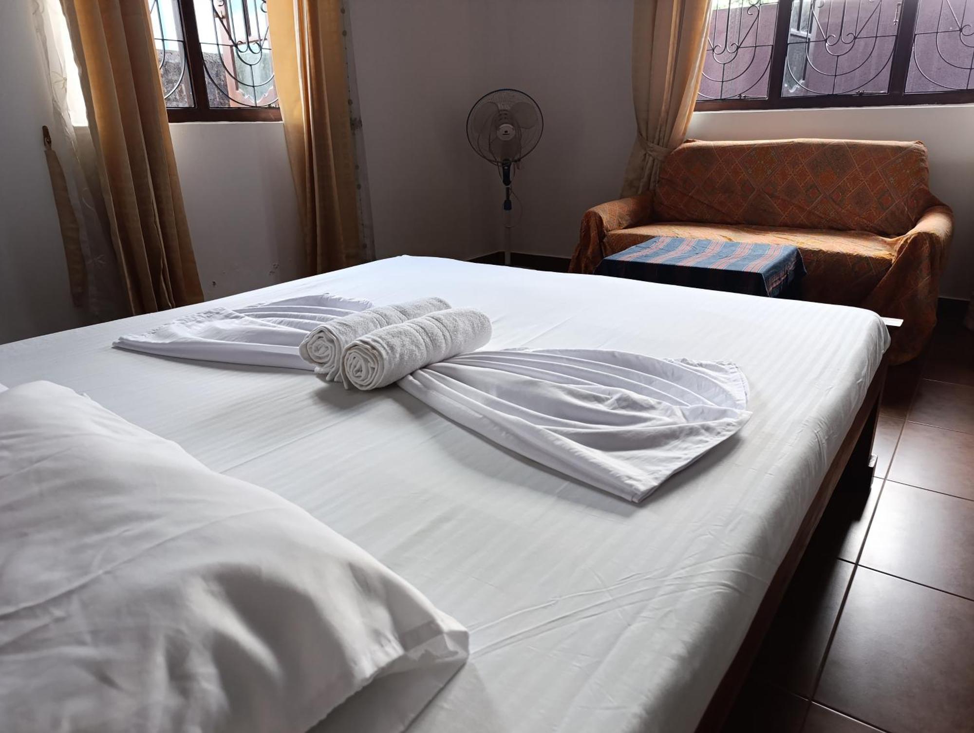 נגומבו S And P Airport Transit Hostel And Villa 01 מראה חיצוני תמונה